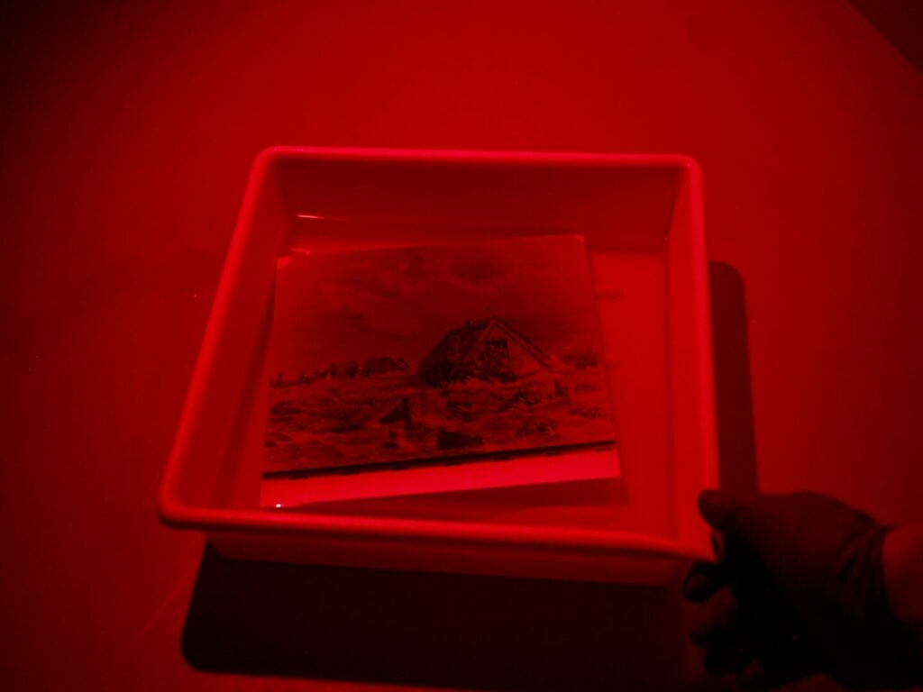 Fotofremkaldelse i rødt lys