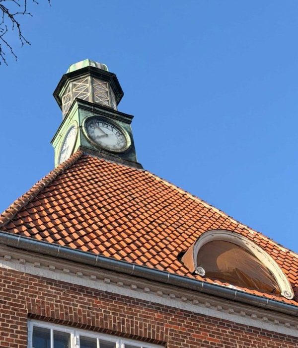 HAVNEBYGNING OP MEDIUM